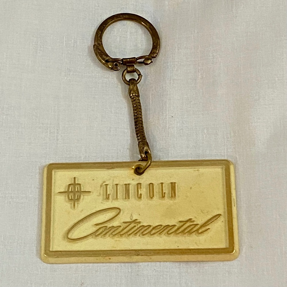 Lincoln Continental Key Chain Fob Men OS Gold Vintage Snake Chain Star Mark IV V